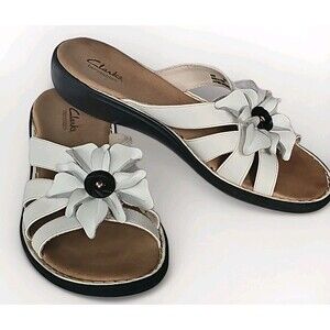 Clarks Bendables Comfortable Women's Leather Sandals  Size 9.5  Model 65557 EUC